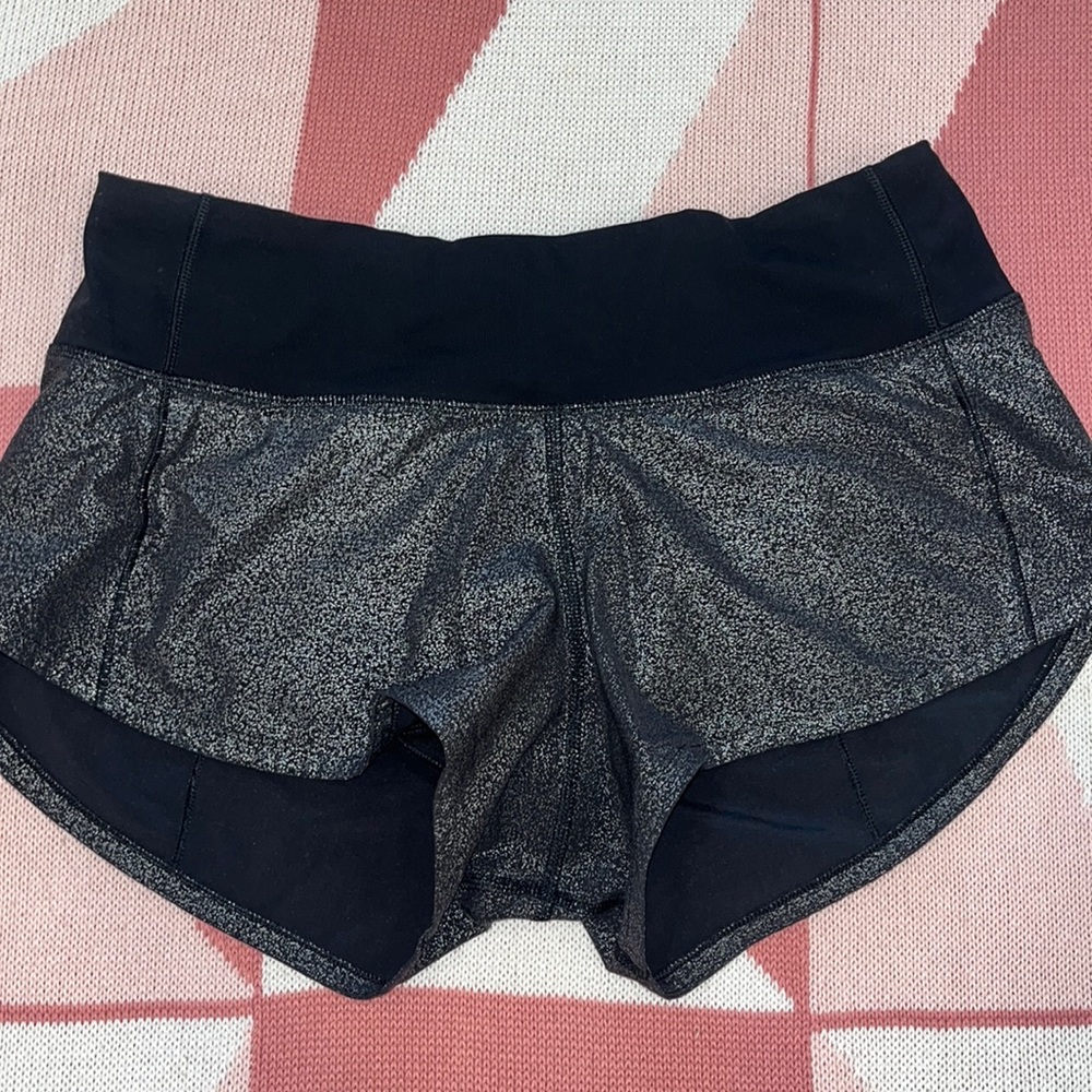 Lululemon Metallic Speed Up Low Rise shorts 2.5” size 2 reg